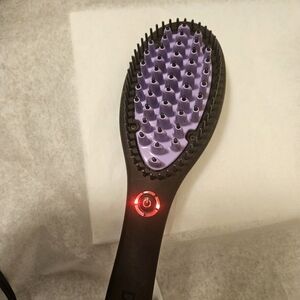 Dafni 3D Ceramic Hair Styling & Straightening Brush